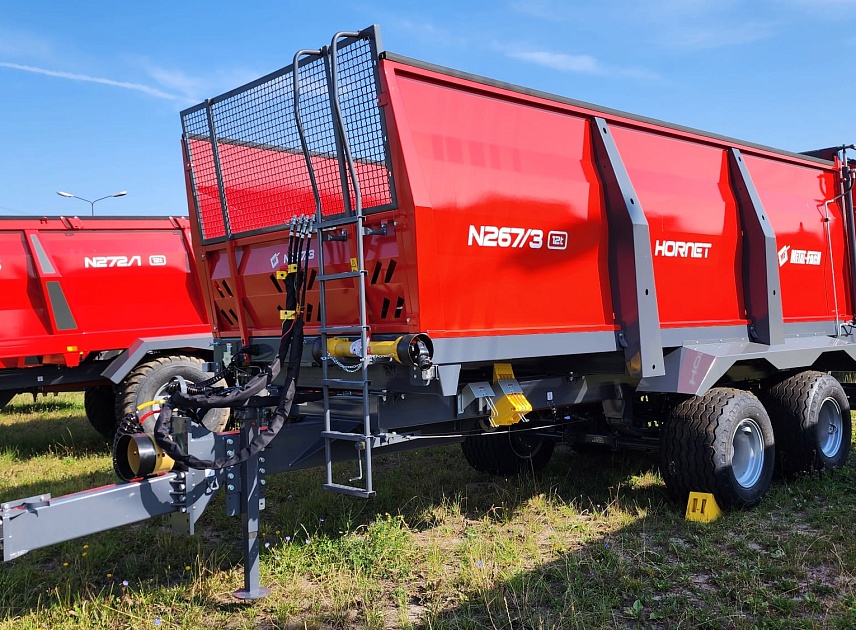 Навозоразбрасыватель 12 тонн N-267/3